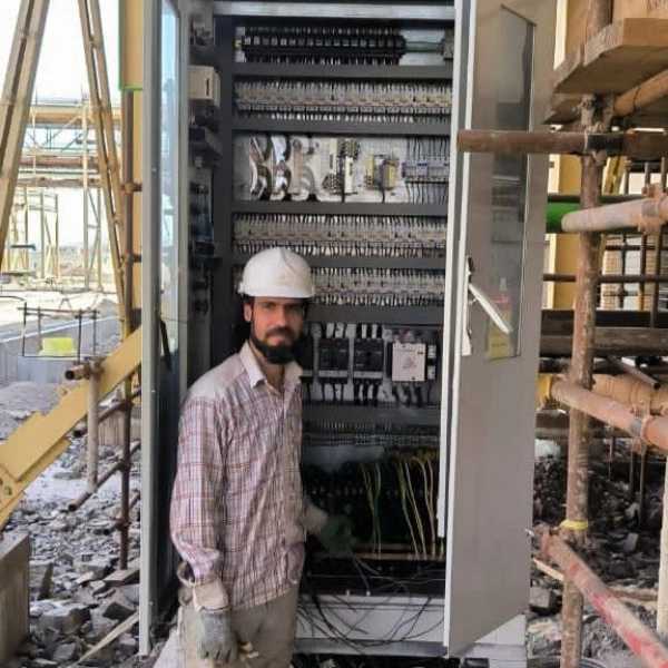 پیمانکاری و اجرای پروژه های نیروگاهی شهبازی