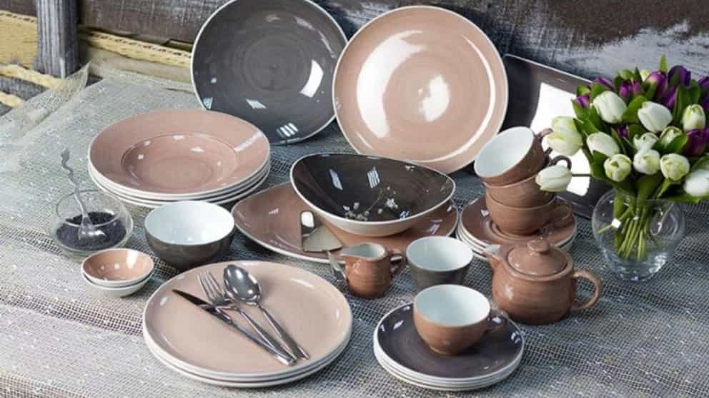 لماذا تعتبر أطباق السيراميك المصنوعة يدويًا خيارًا صحيًا؟