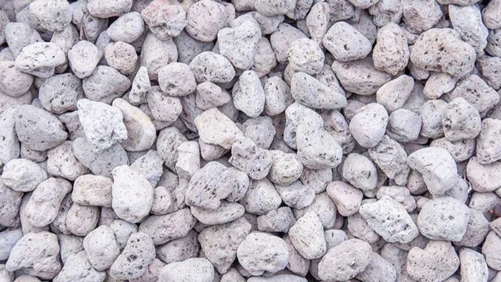 پوکه معدنی و ویژگی های آن