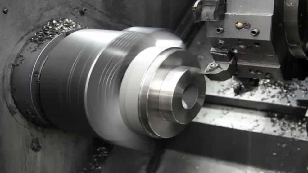 Turning services and repair of commercial and industrial parts in Saqqez