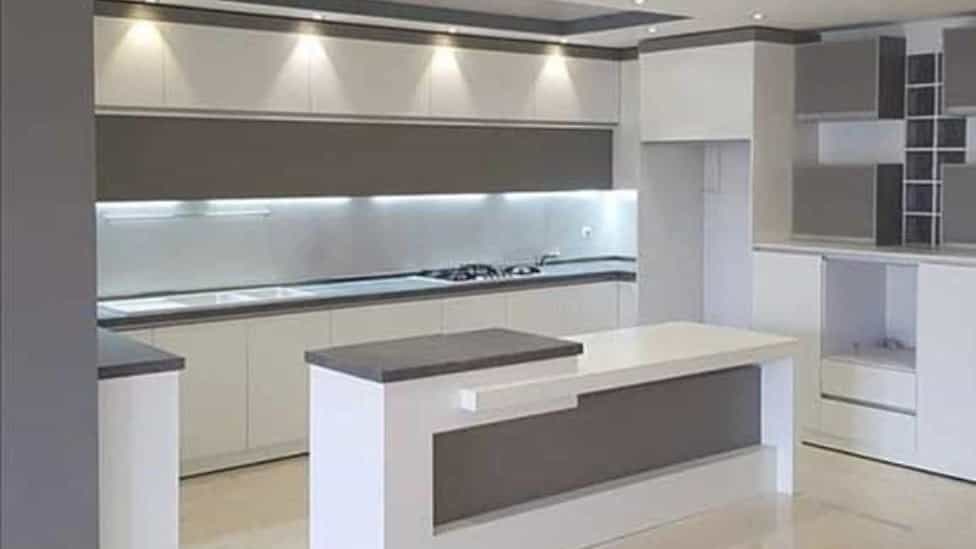 Design and implementation of kitchen cabinet decoration in the campus