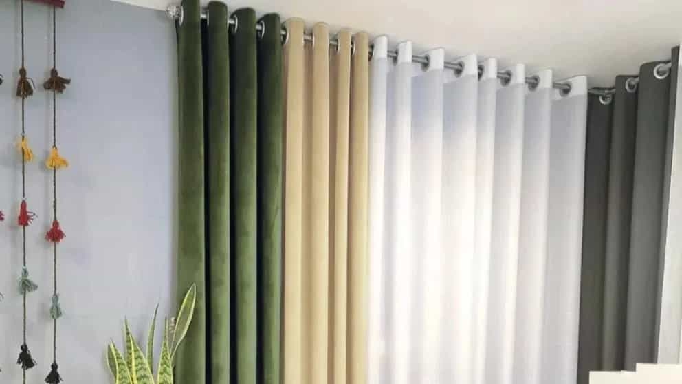 Reception punch curtain