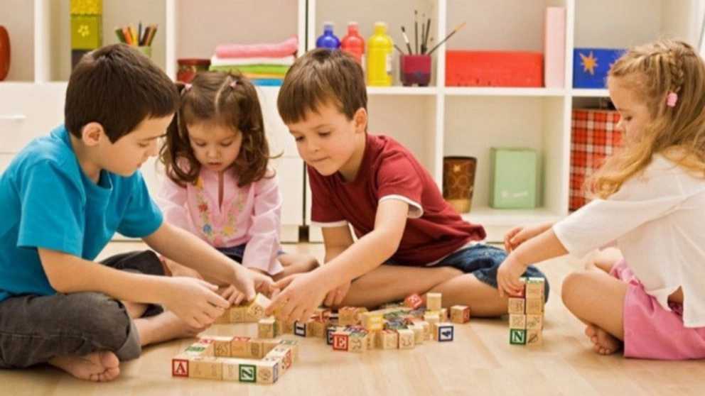 اهمیت بازی کودکان در افزایش رشد خلاقیت آنها