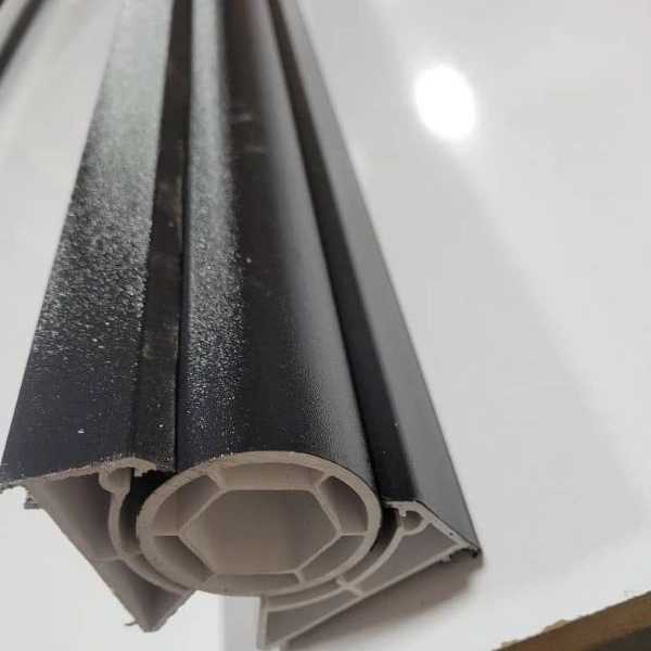 اجرای روکش لمینت پروفیل پنجره upvc در قم