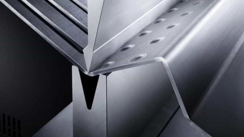Types of bending machines for metal cutting