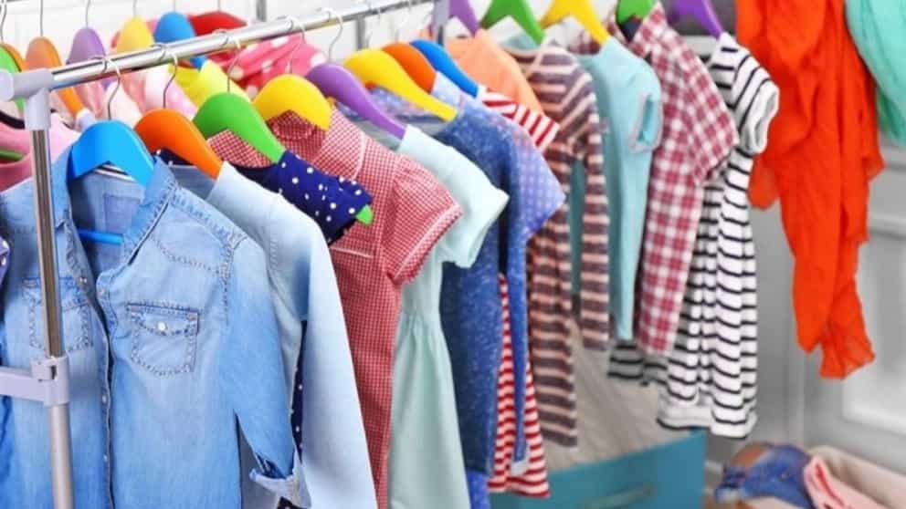 Psychological effects of clothing color on children