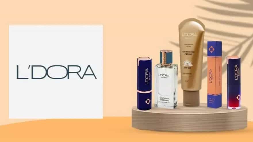 Ledroa Azin, selling skin and hair products in Ghaemshahr