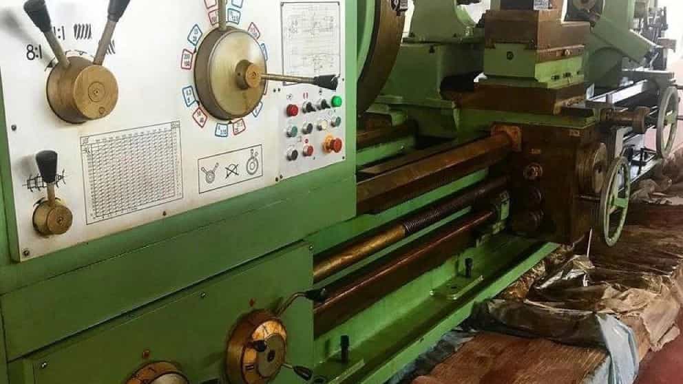 Heavy turning up to 4 meters in diameter and 10 meters in length