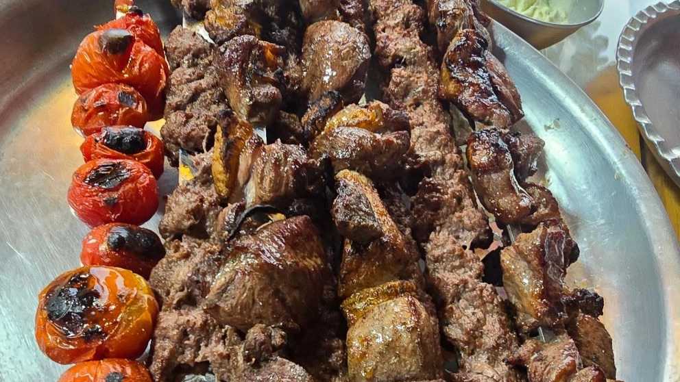 رستوران و کباب سرای بره سفید در تالش
