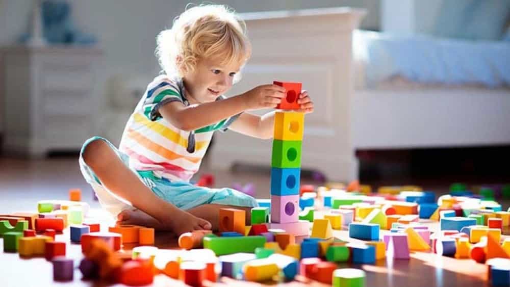 ألعاب مناسبة للأطفال