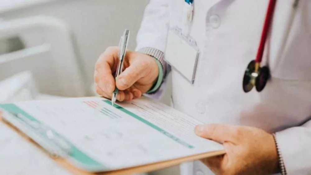 وظایف و مسئولیت های یک پزشک عمومی