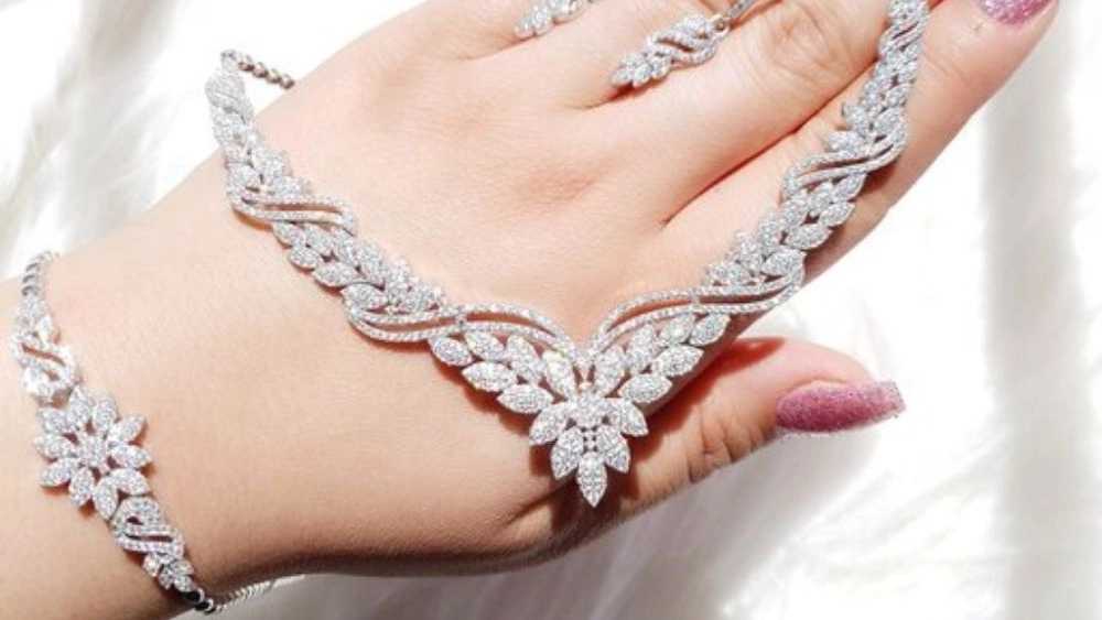 جواهری درسان، فواید نقره برای بدن