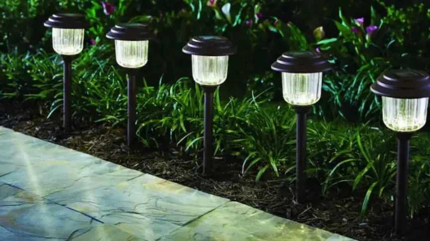 Pars Park, supplier of garden and villa park lights in Tehran