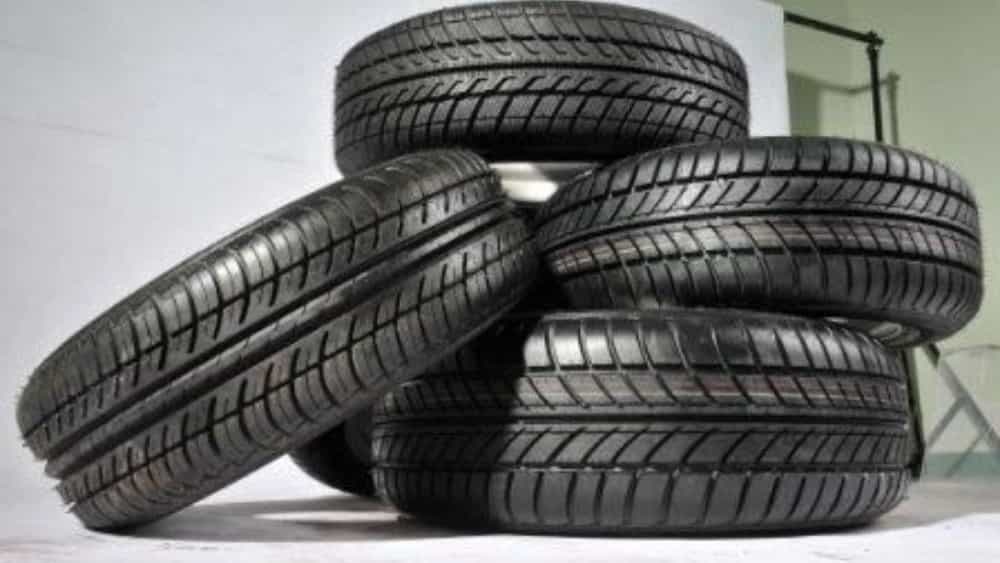 Selling all kinds of car tires in Tehran