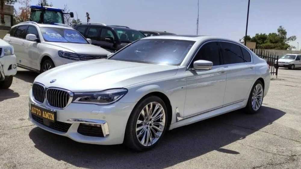 نمایشگاه ماشین اتو امین در اصفهان