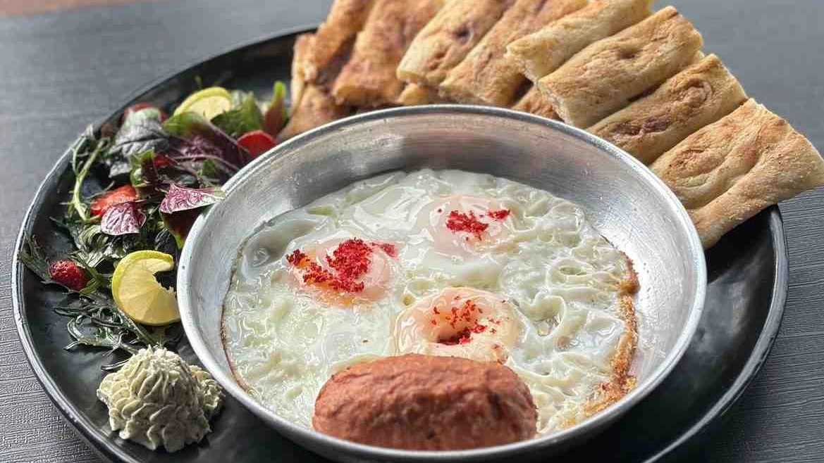 بشقاب نیمرو