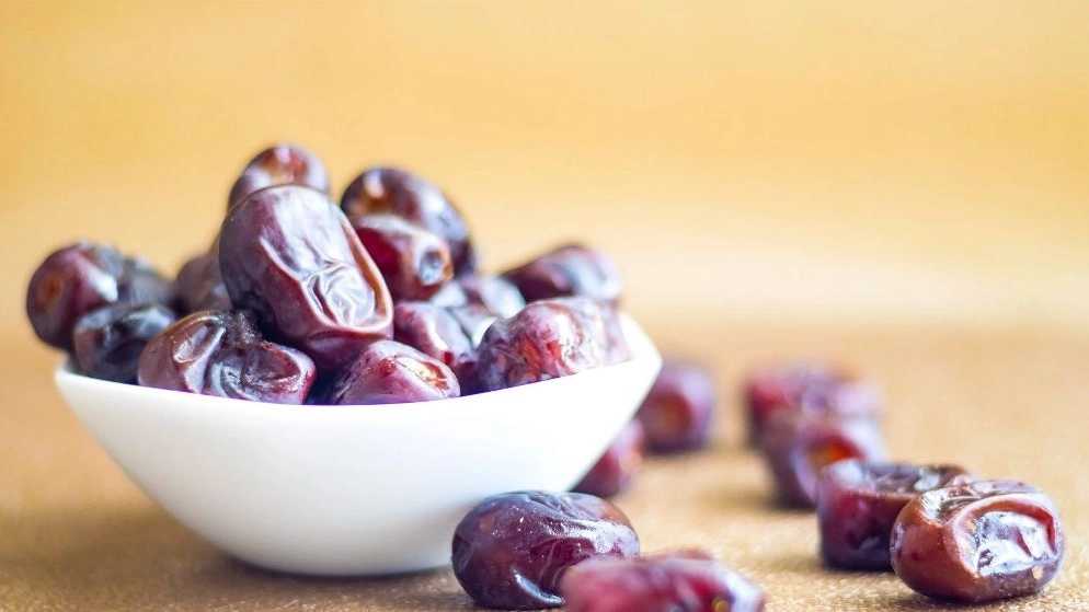 ویژگی خرما مضافتی