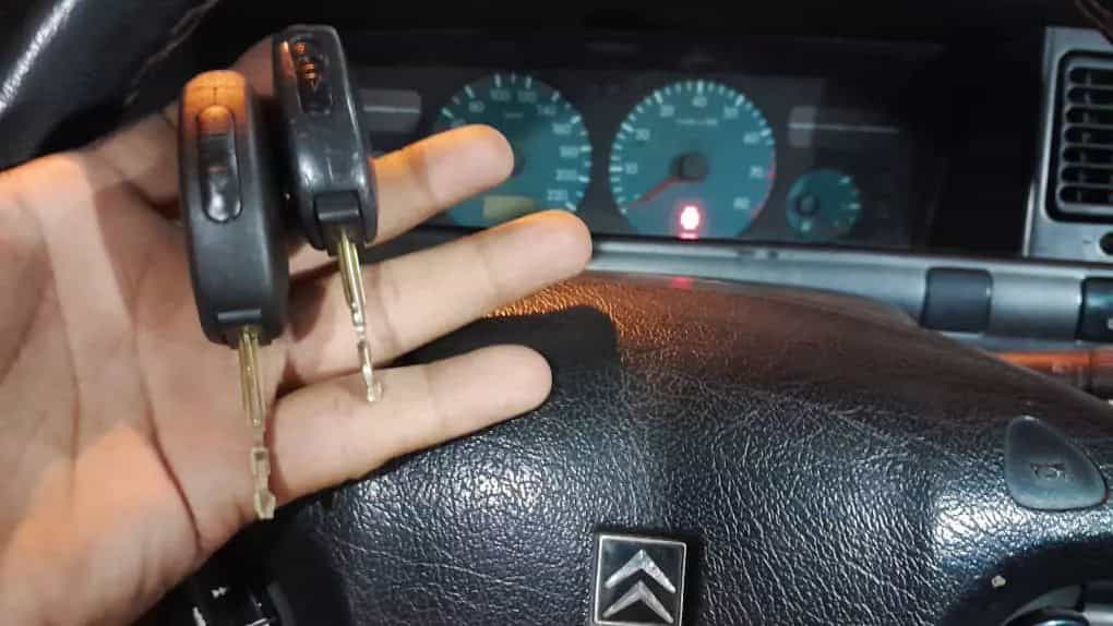 Khuzestan'da Xantia yedek uzaktan kumandasının yapılması