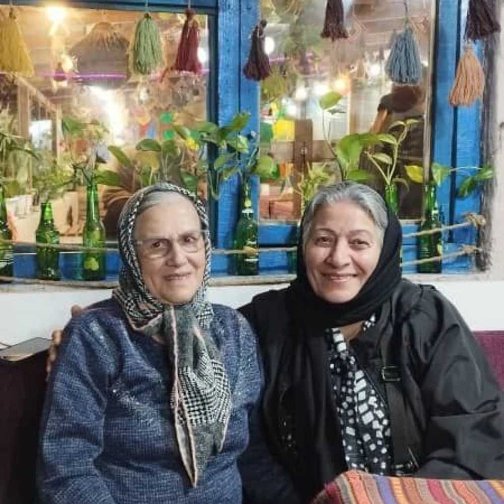 رستوران و چایخانه سنتی همیشه بهار