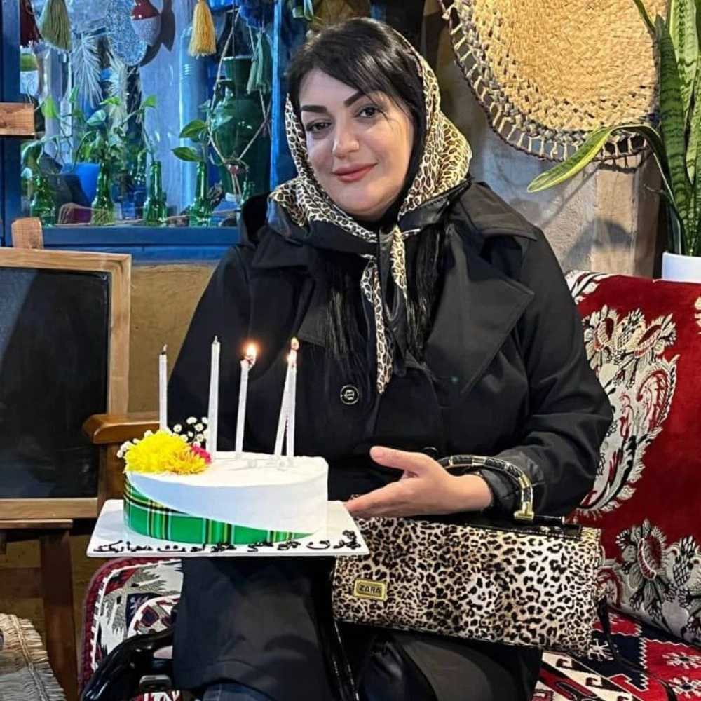 رستوران و چایخانه سنتی همیشه بهار