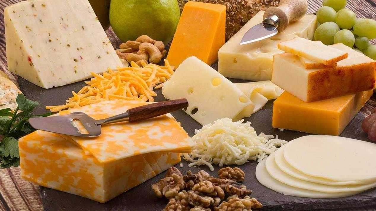 فروش مواد غذایی در لاهیجان
