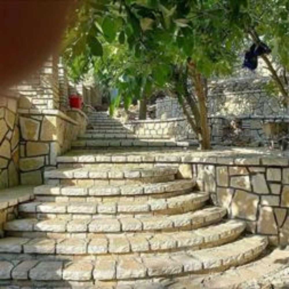 سنگ حکیمی اجرای سنگ لاشه سنگ مالون در دماوند