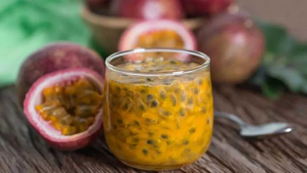 فروش پشن فروت در میوه فروشی درنیکا