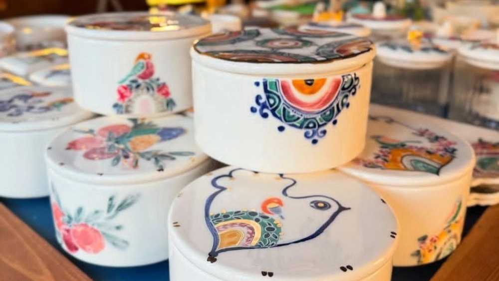 Mehraban Gallery, sale of lampshade handicrafts in Lavasan