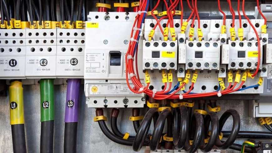 مونتاژ تابلو برق صنعتی در شهریار