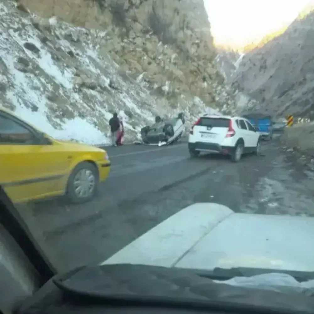 امداد خودرو اسفندیاری در جاده هراز