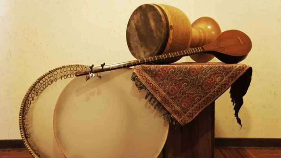 Introducing a variety of traditional instruments