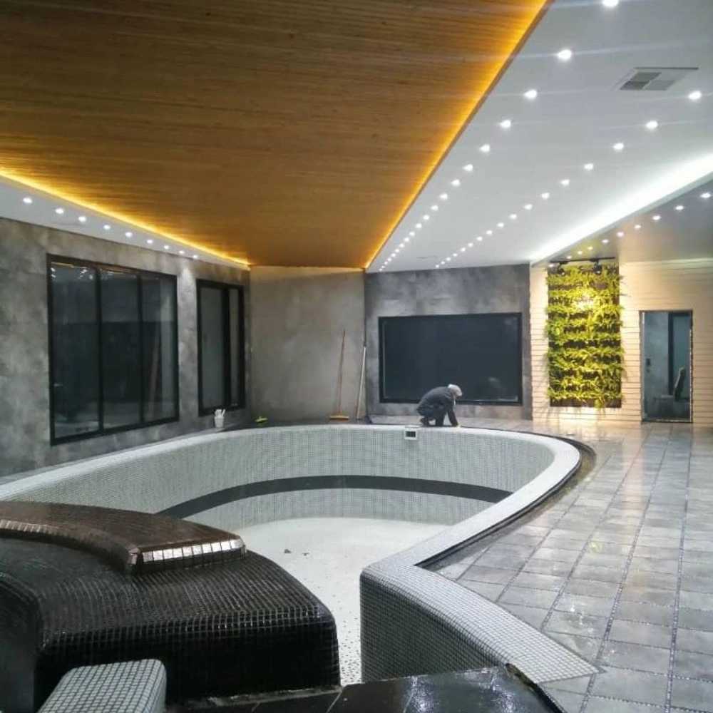 طراحی داخلی استخر با سرامیک استخری