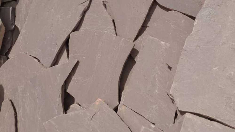 Installation and implementation of Malon Seng rubble stone for the floor and wall of Mohammadi Boumehn, Tehran