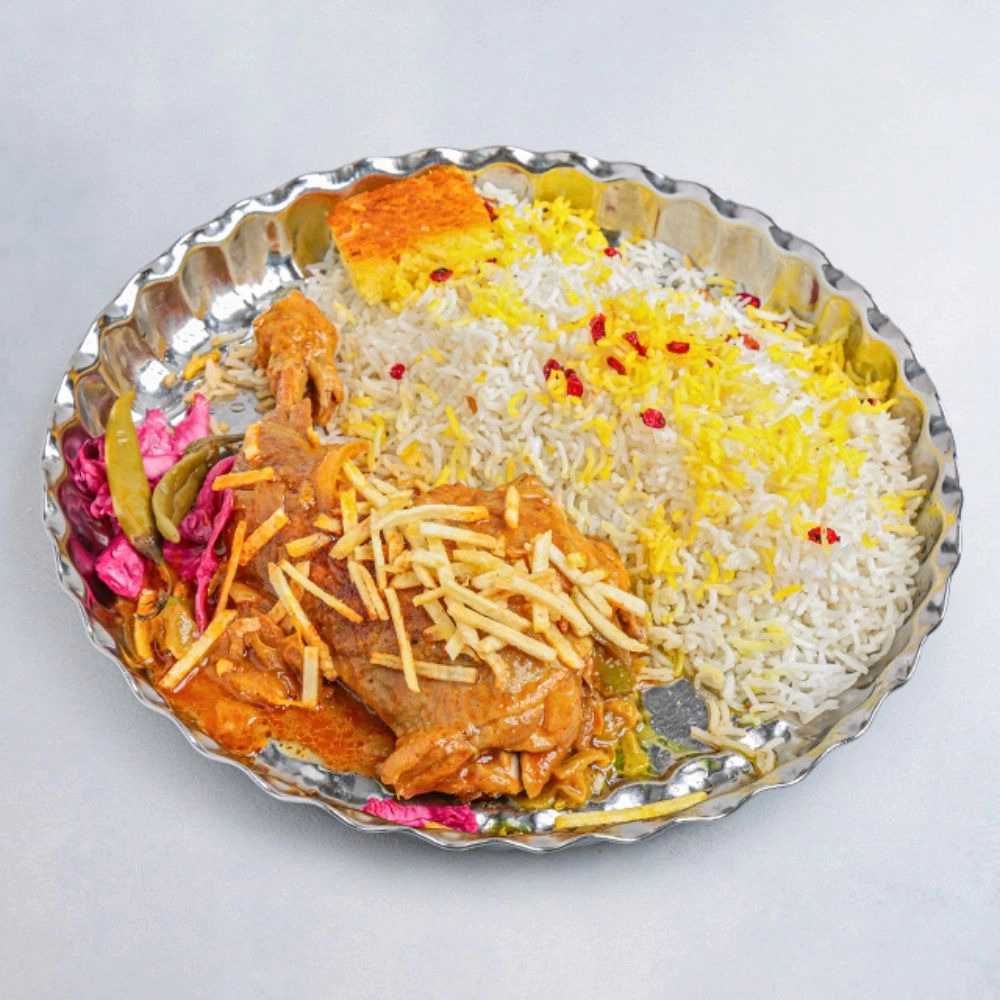 Zarshek pilaf with chicken in sauce (available every day)