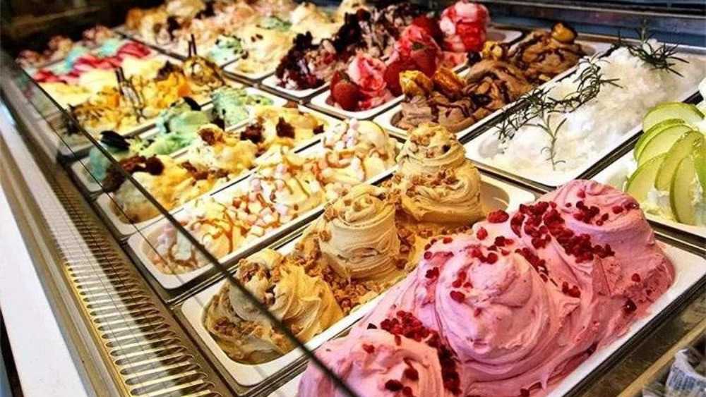 Koze Chi ice cream and sweets cafe, ancient ice cream agency in Rasht