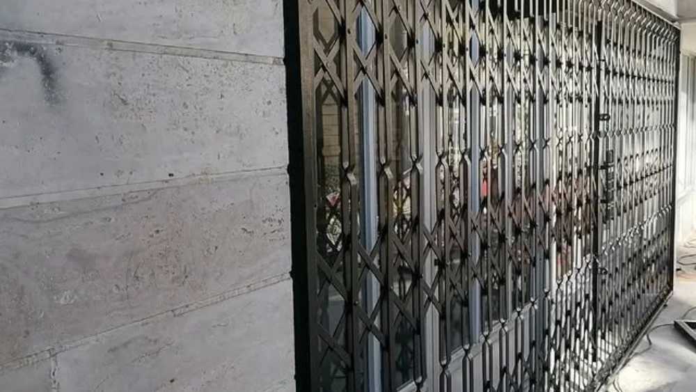 Shakiba accordion door, production and sale of deer antler guards and anti-theft doors in Mehrshahr