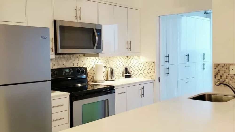 Custom Cabinets vs. Stock: Which is Right for You?