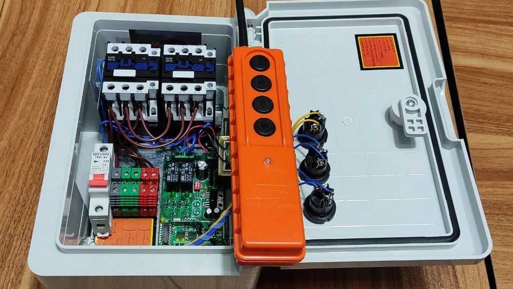 Bashiri Electronic Industries, Tahran'da inşaat asansörü için uzaktan kumanda üretimi ve satışı