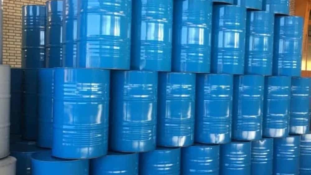 Selling all kinds of plastic and metal barrels in different sizes and volumes