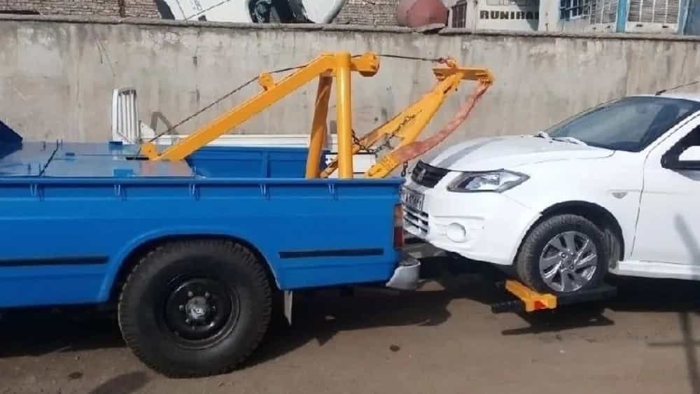Rodhan crane No. Emergency car crane