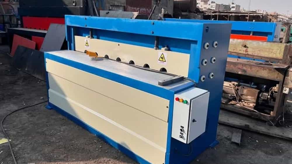 Soltani Machinery, design and manufacture repair of guillotine bending machine and break press in Tehran