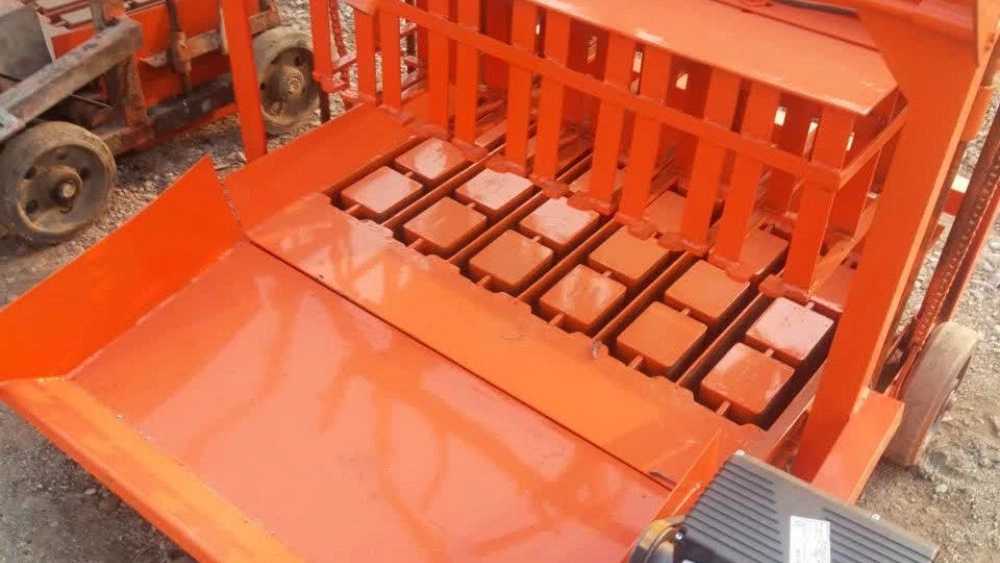 Production, sale, repair of Vahid block making machine in Kamalshahr, Karaj