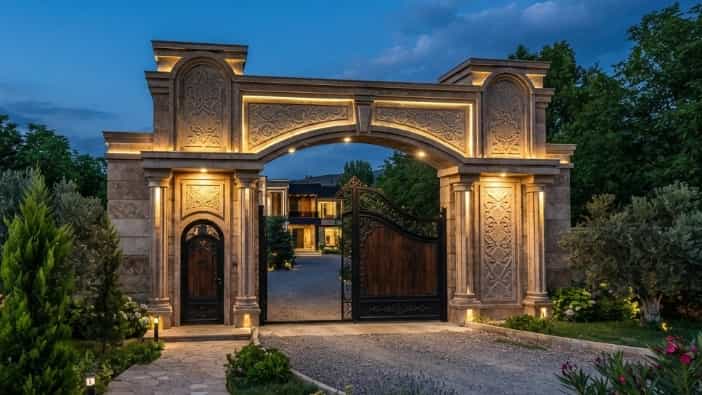 تصميم وتنفيذ بوابات الدخول للفلل والعمارات في نزار آباد