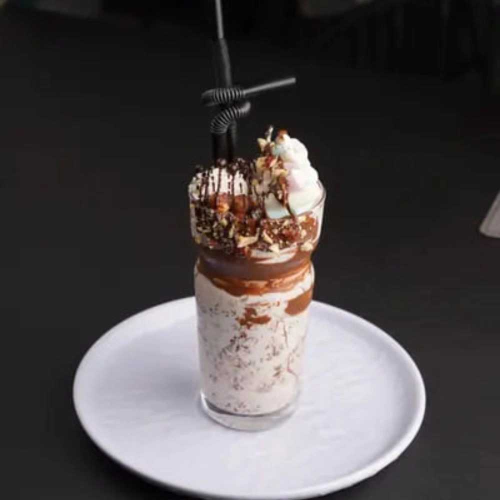 Nutellalı milkshake