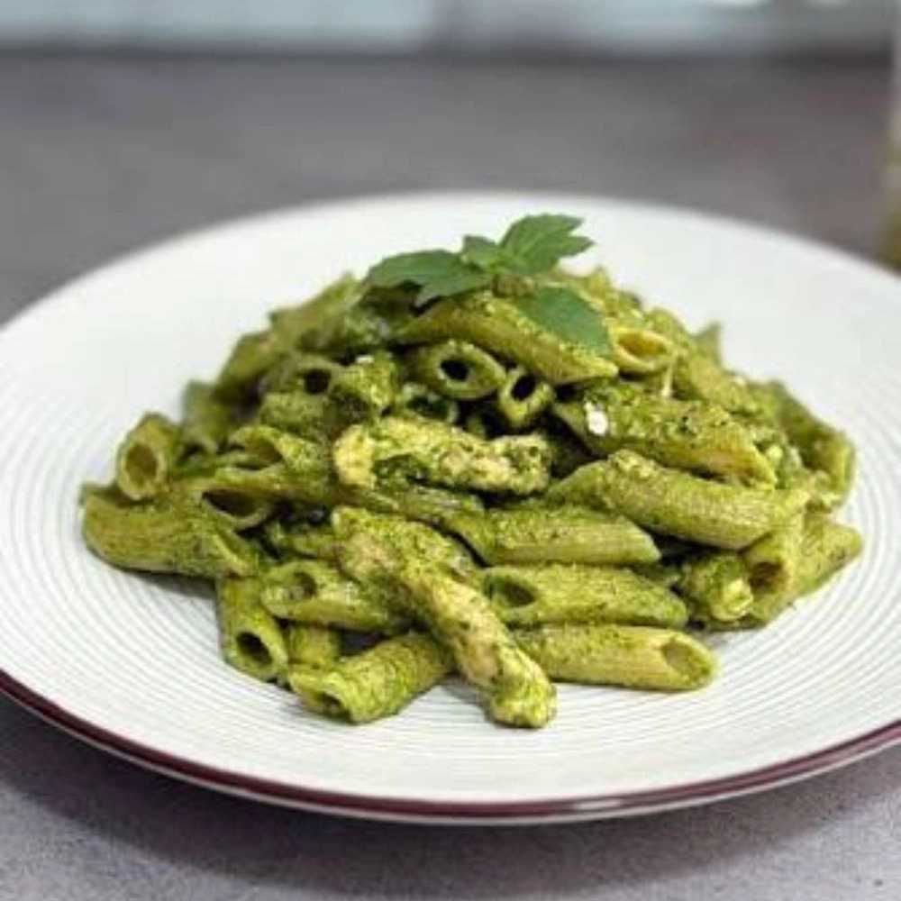 Pesto fettuccine