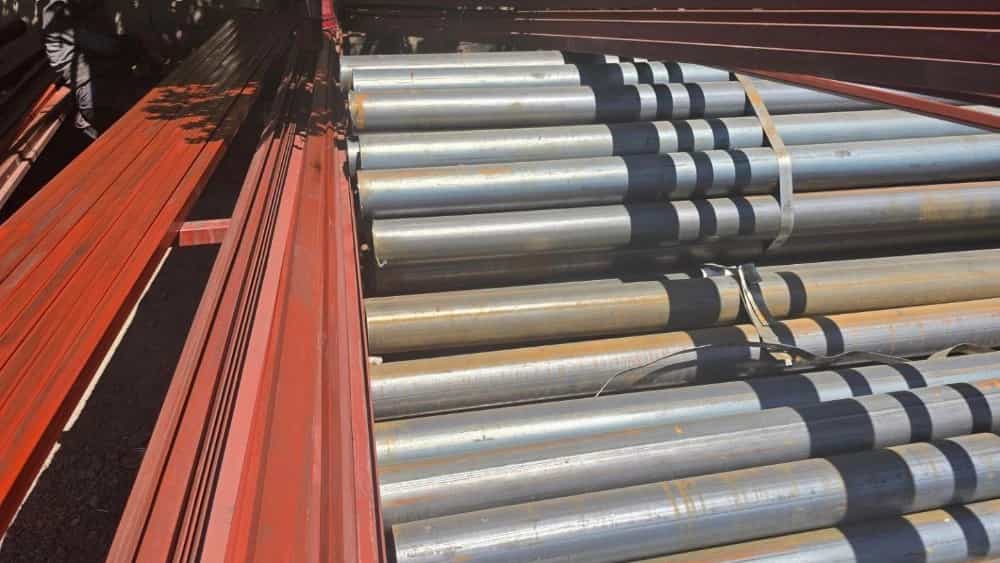 Direct sale of hardware from Haj Behzadi Yasouj warehouse with immediate delivery