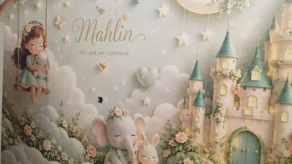 Guide to choosing a bedroom wall poster based on size and light