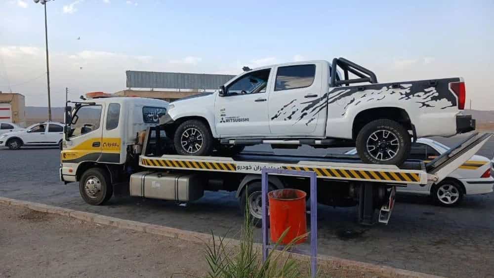 Amico car transport from Kashan Natanz freeway to Isfahan with valid insurance and bill of lading