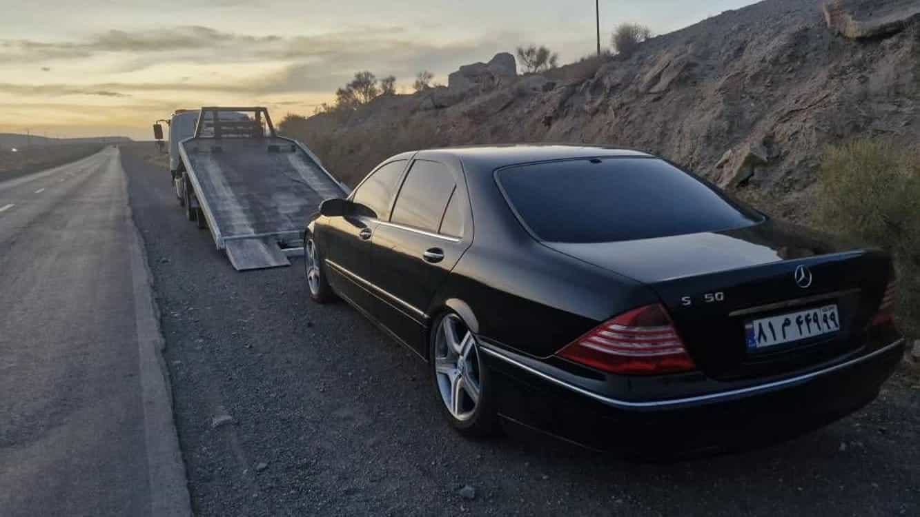 Transportation of Benz car from Natanz road to Qom city by car carrier
