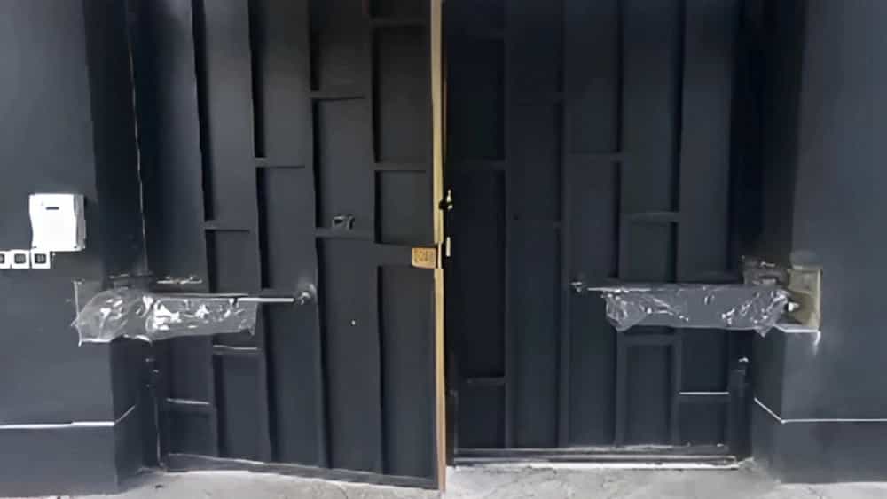 The cost of installing the automatic door of the building's parking lot in Damavand